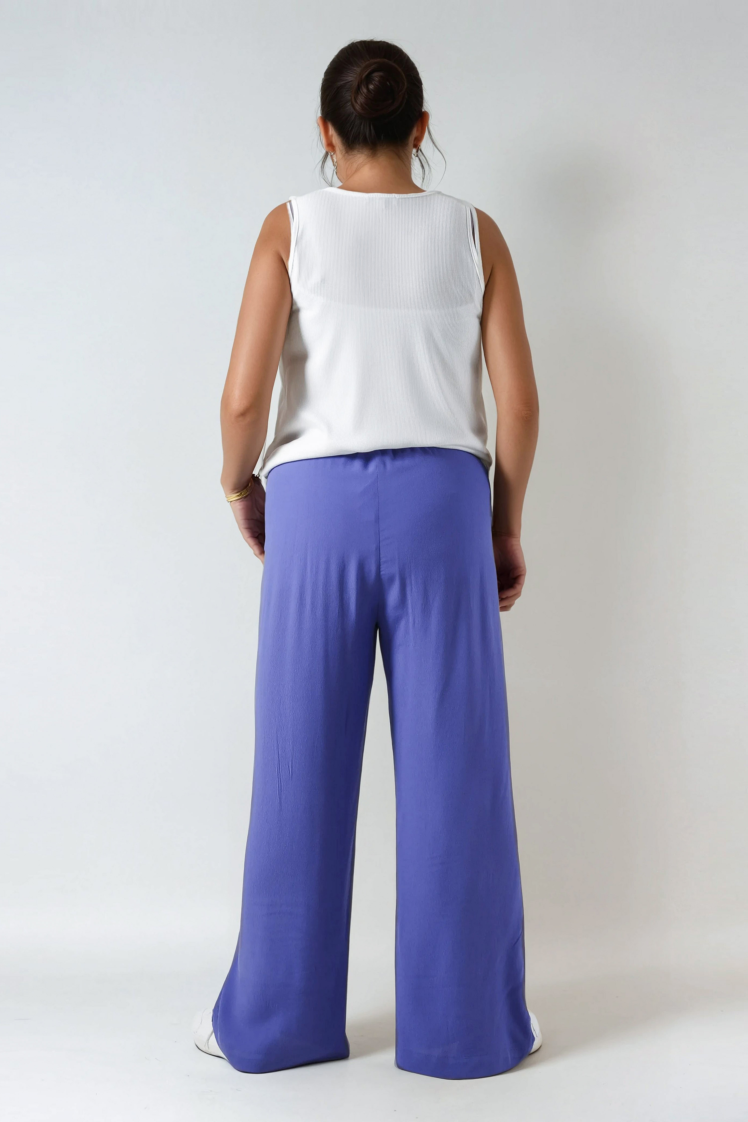 Pantalon fluide en crêpe uni