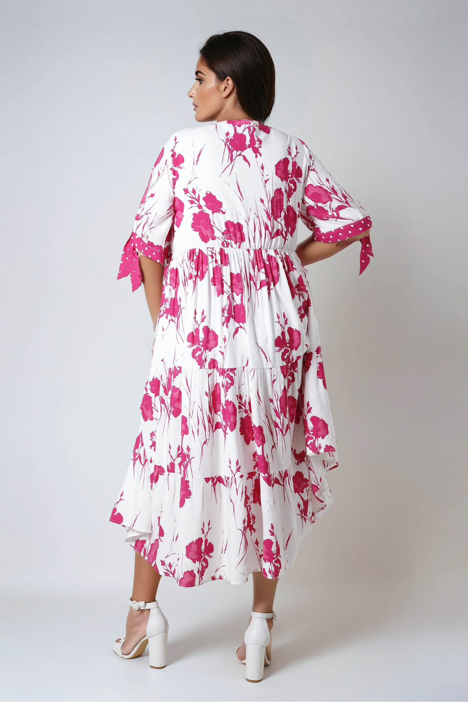 Long bohemian style dress with two flower and polka dot patterns in ultra-fluid viscose 
