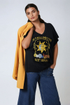 Plain knit t-shirt with screen printing on the front