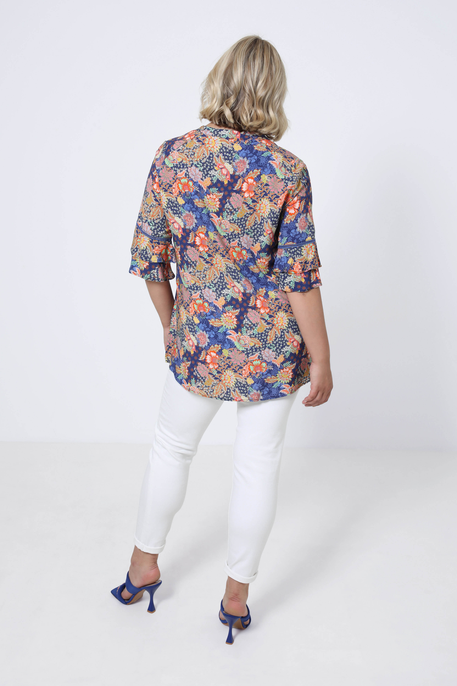 Printed shirt with ruffled sleeves eco-responsible material
