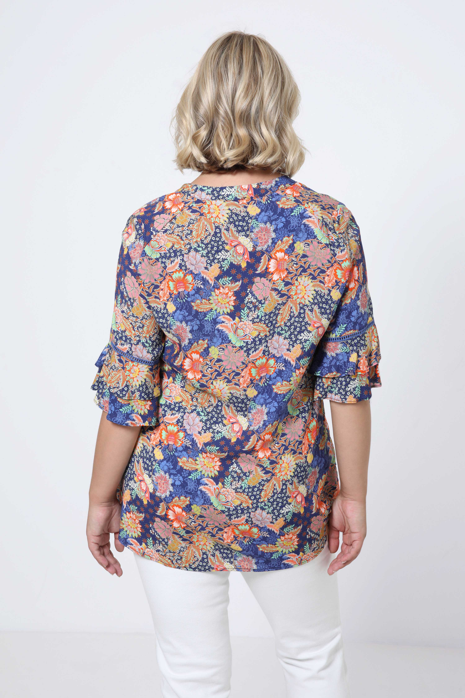 Printed shirt with ruffled sleeves eco-responsible material