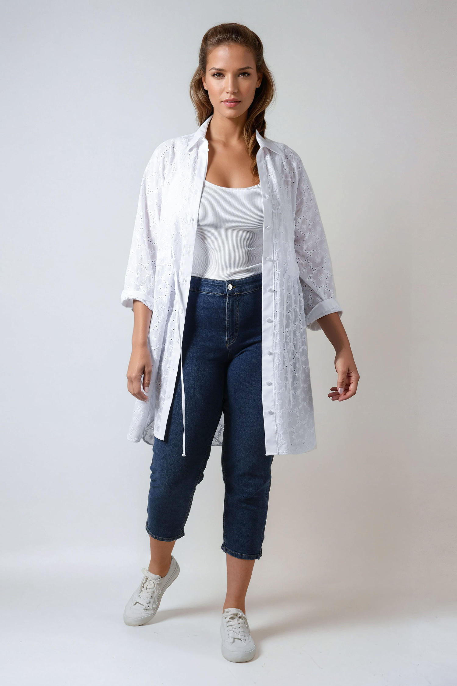 Chemise longue en broderie anglaise  et popeline