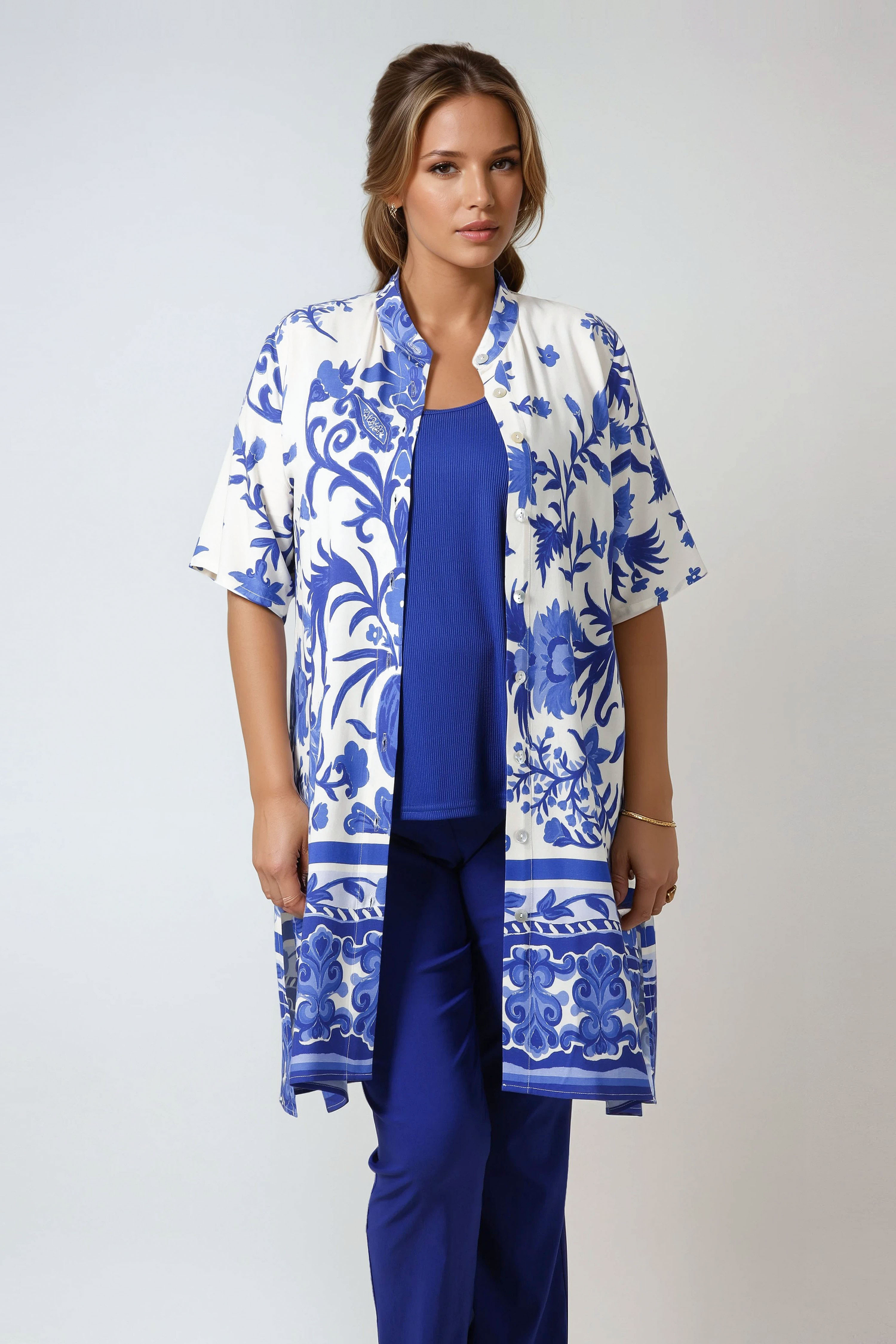 Long shirt with placed base print.