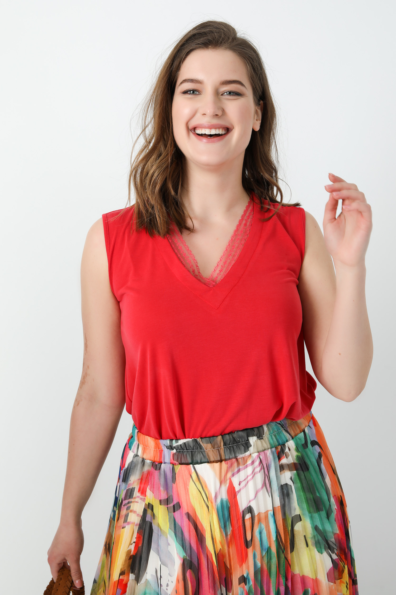 Modal tank top with lace trim