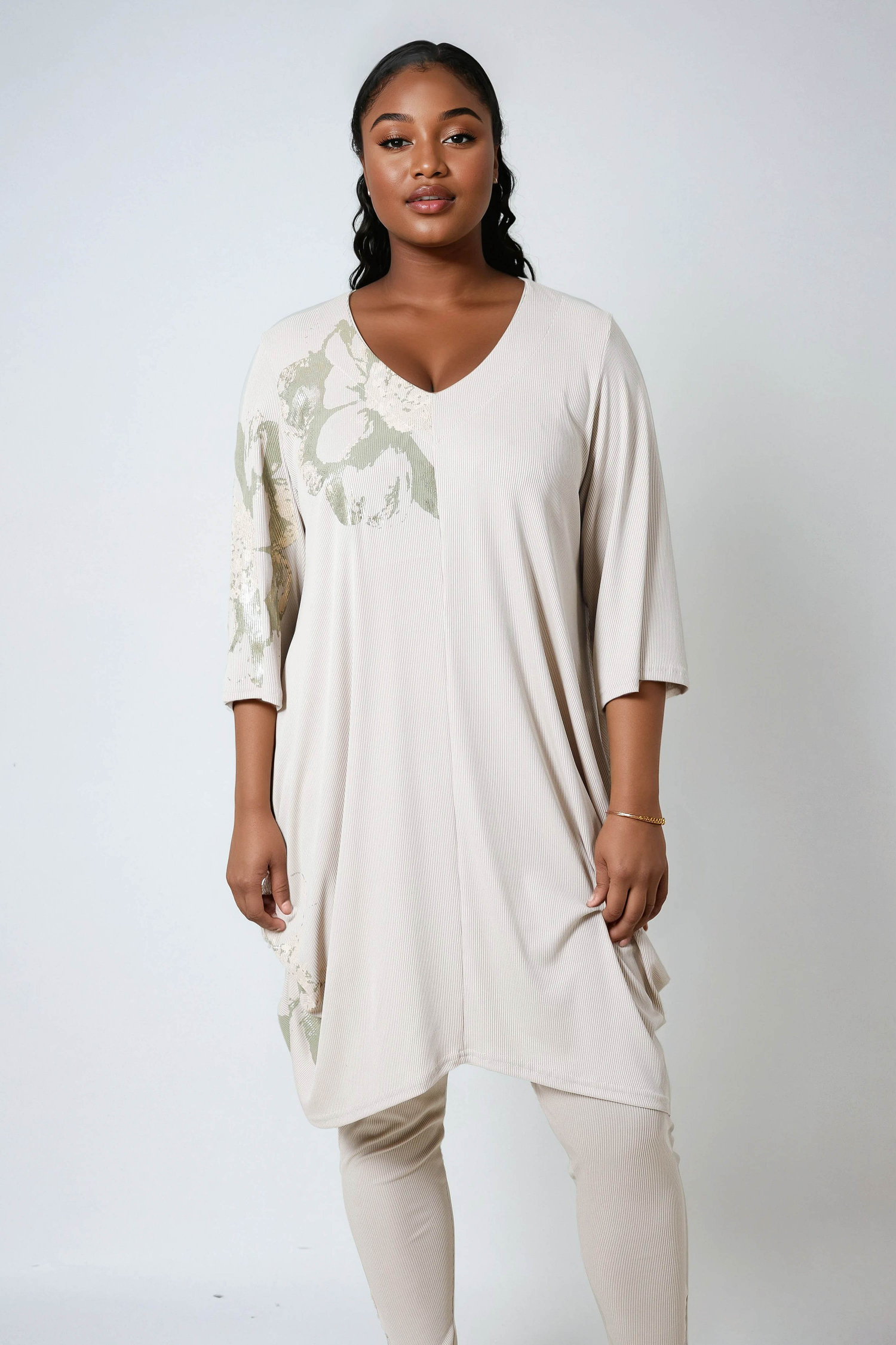 Mesh tunic with screen printing