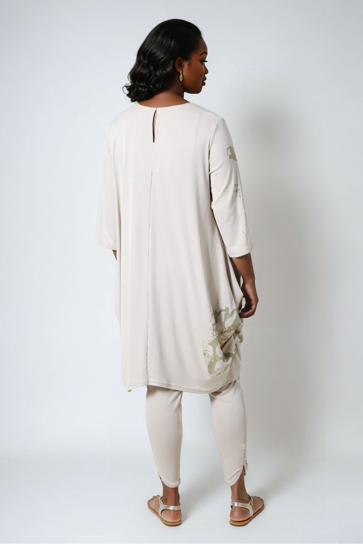 Mesh tunic with screen printing