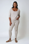 Shiny ribbed knit T-shirt.