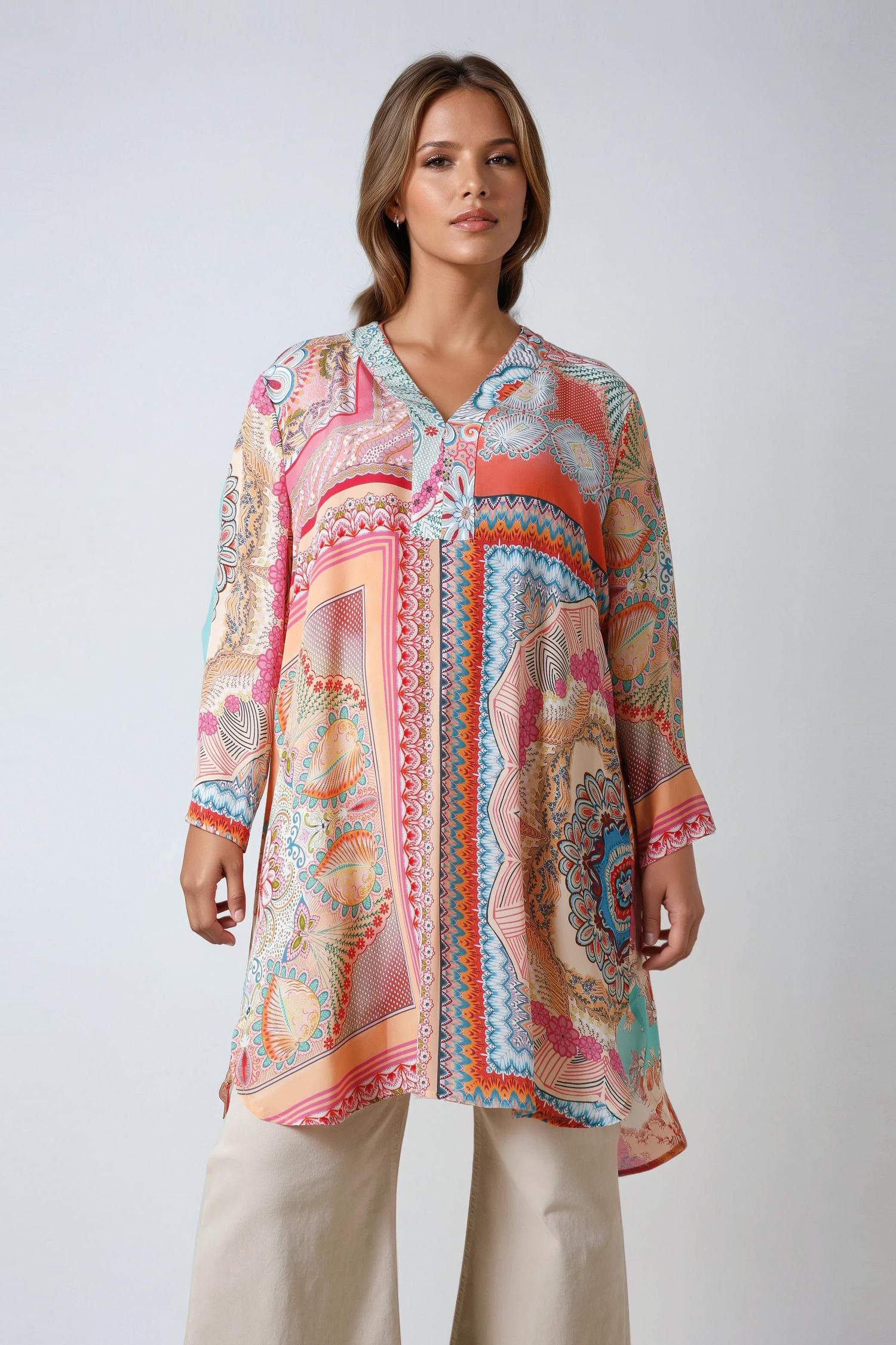 Viscose tunic with patch print of two different patterns in ecovero viscose