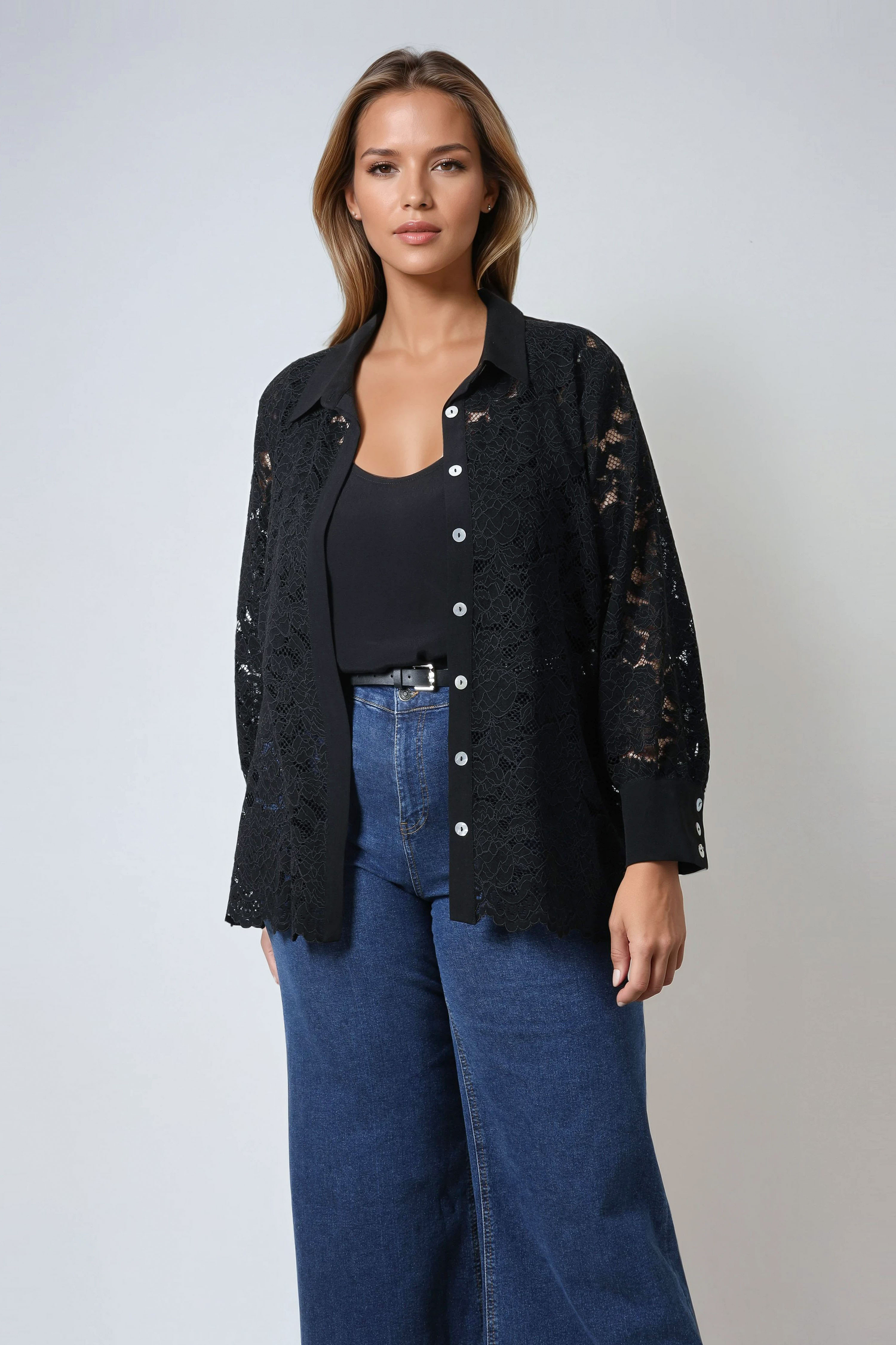 Lace shirt and viscose crepe tank top 