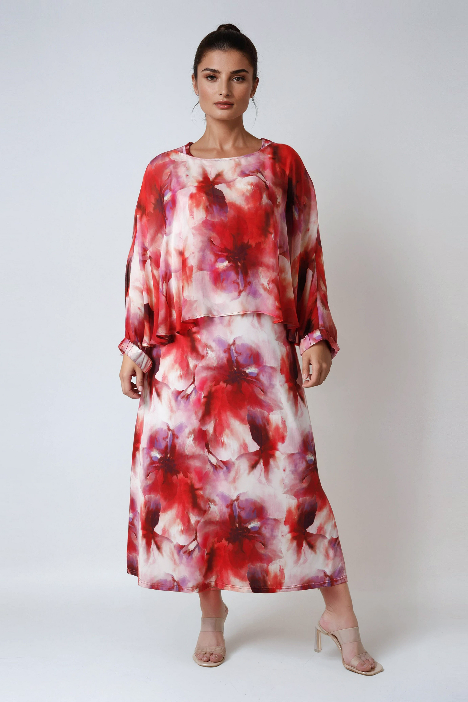 Vaporous arm warmers in printed viscose voile 