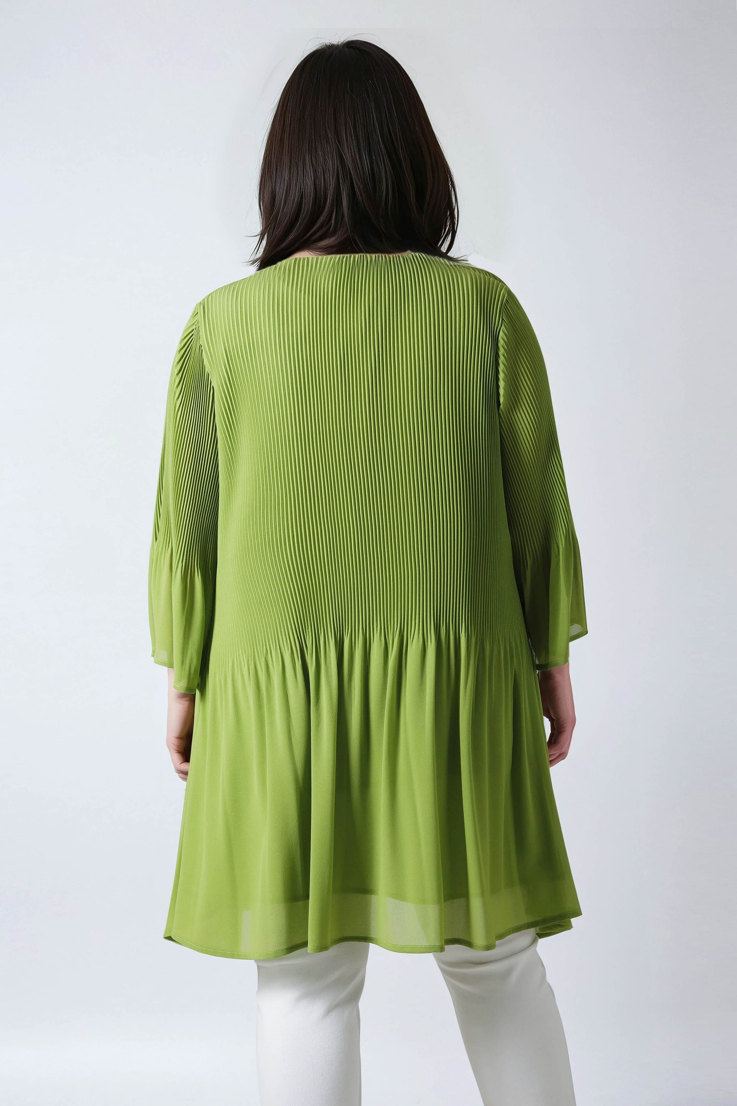 Pleated flowing jacket 