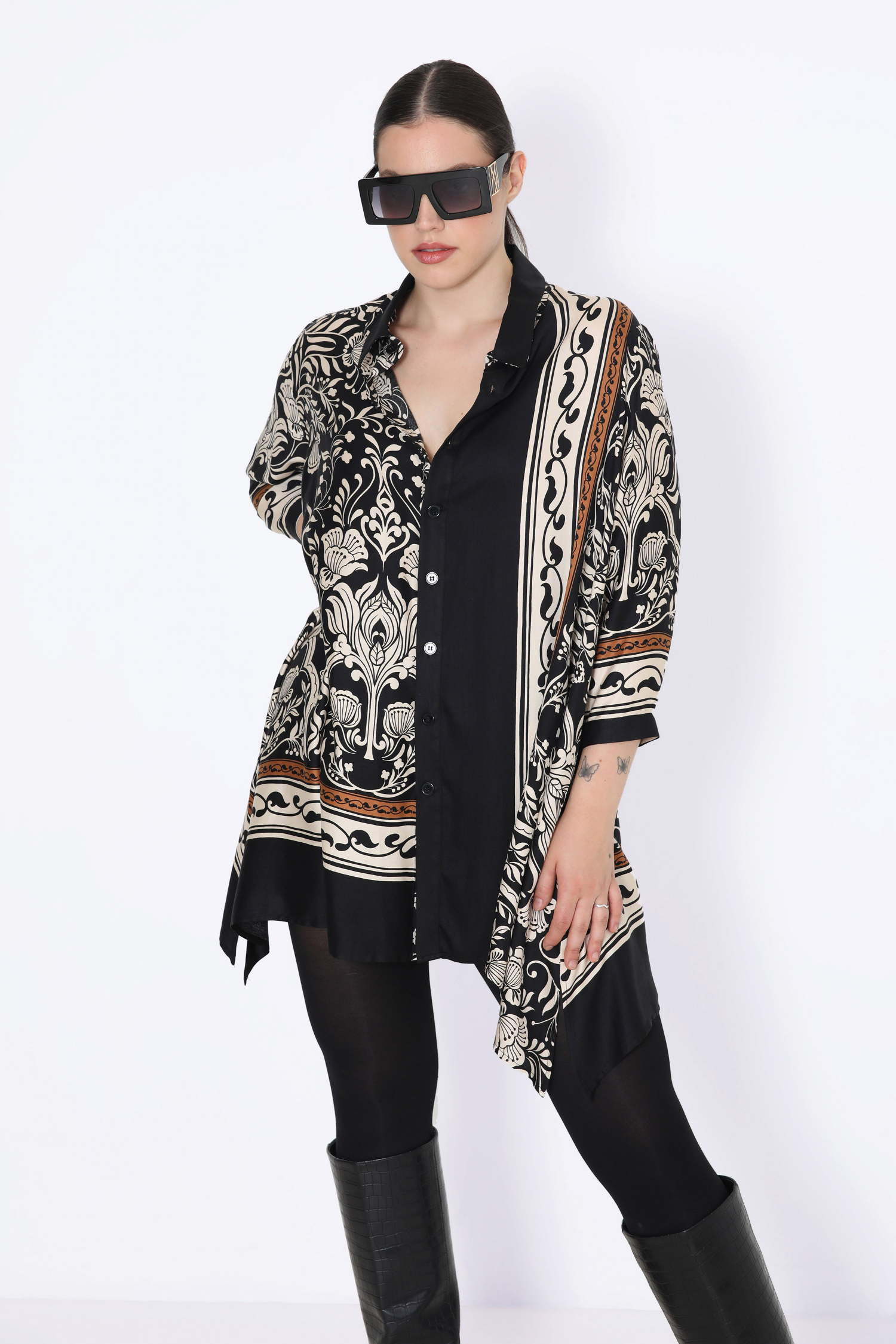 Shirt in very fluid viscose crepe graphic patch 