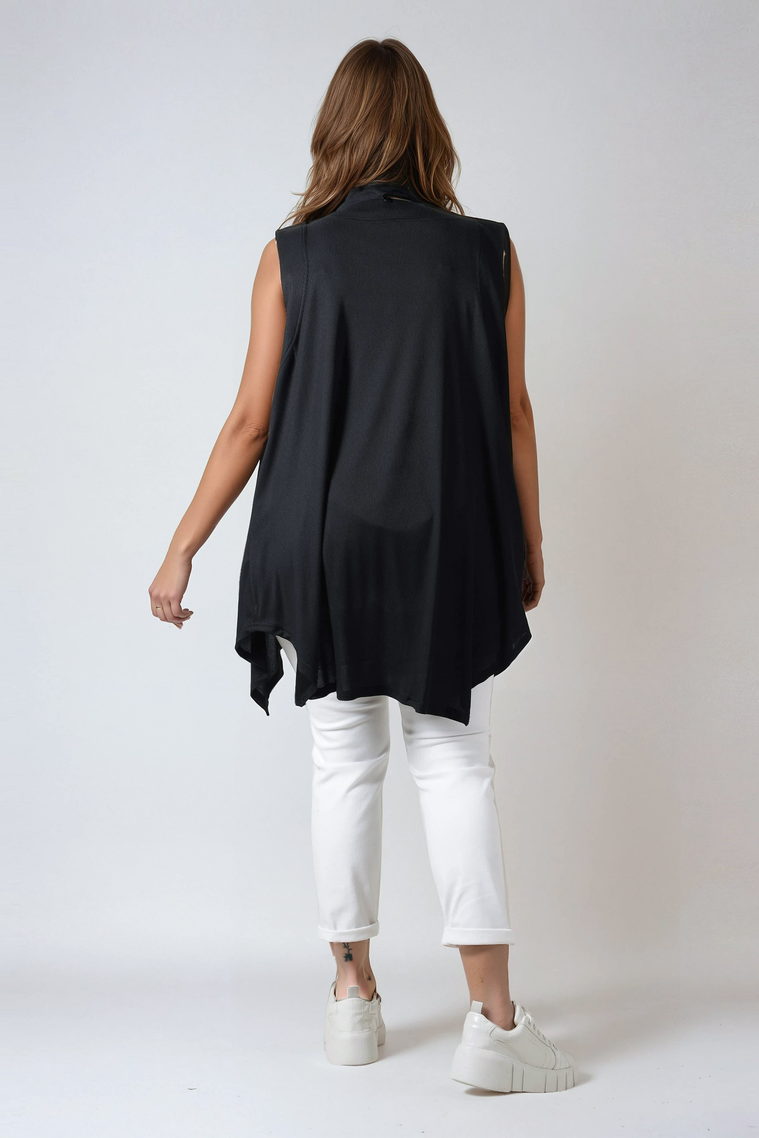 Cascading front ribbed knit vest