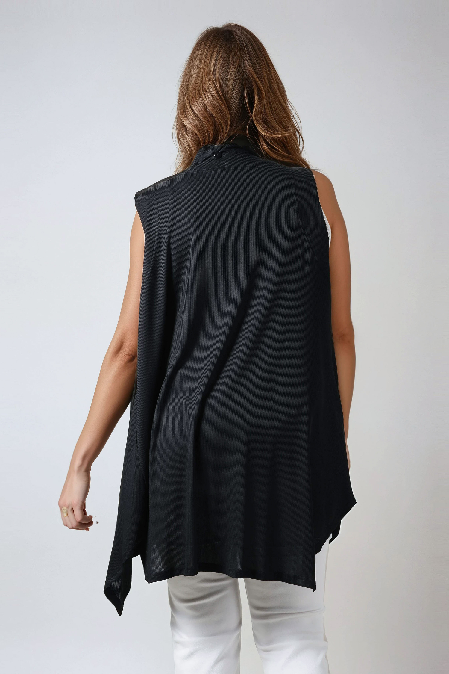 Cascading front ribbed knit vest