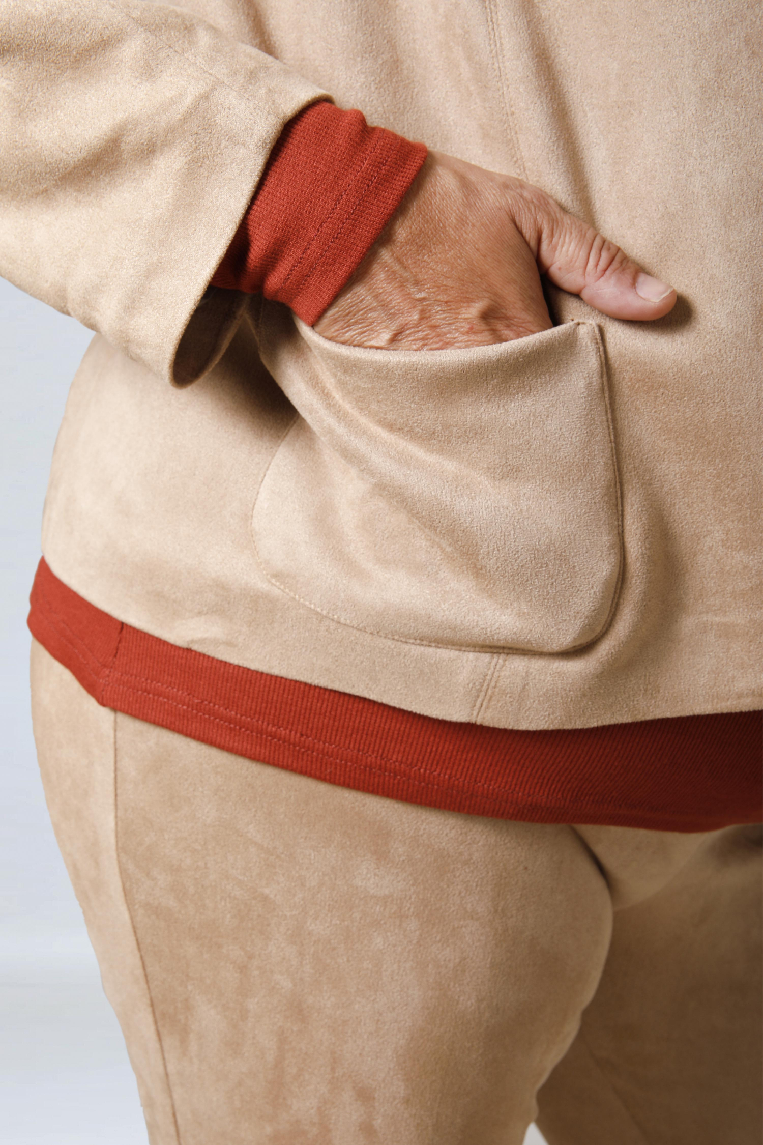 Short suede-effect jacket with Peter Pan collar