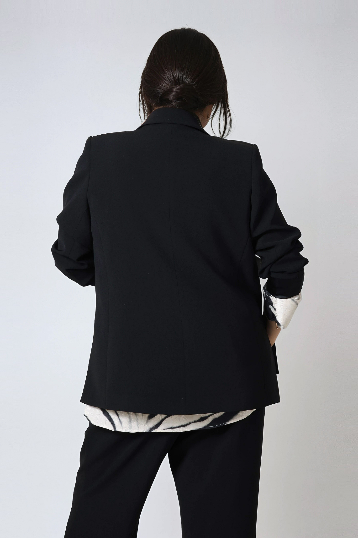 Veste tailleur unie fendue sur les côtés