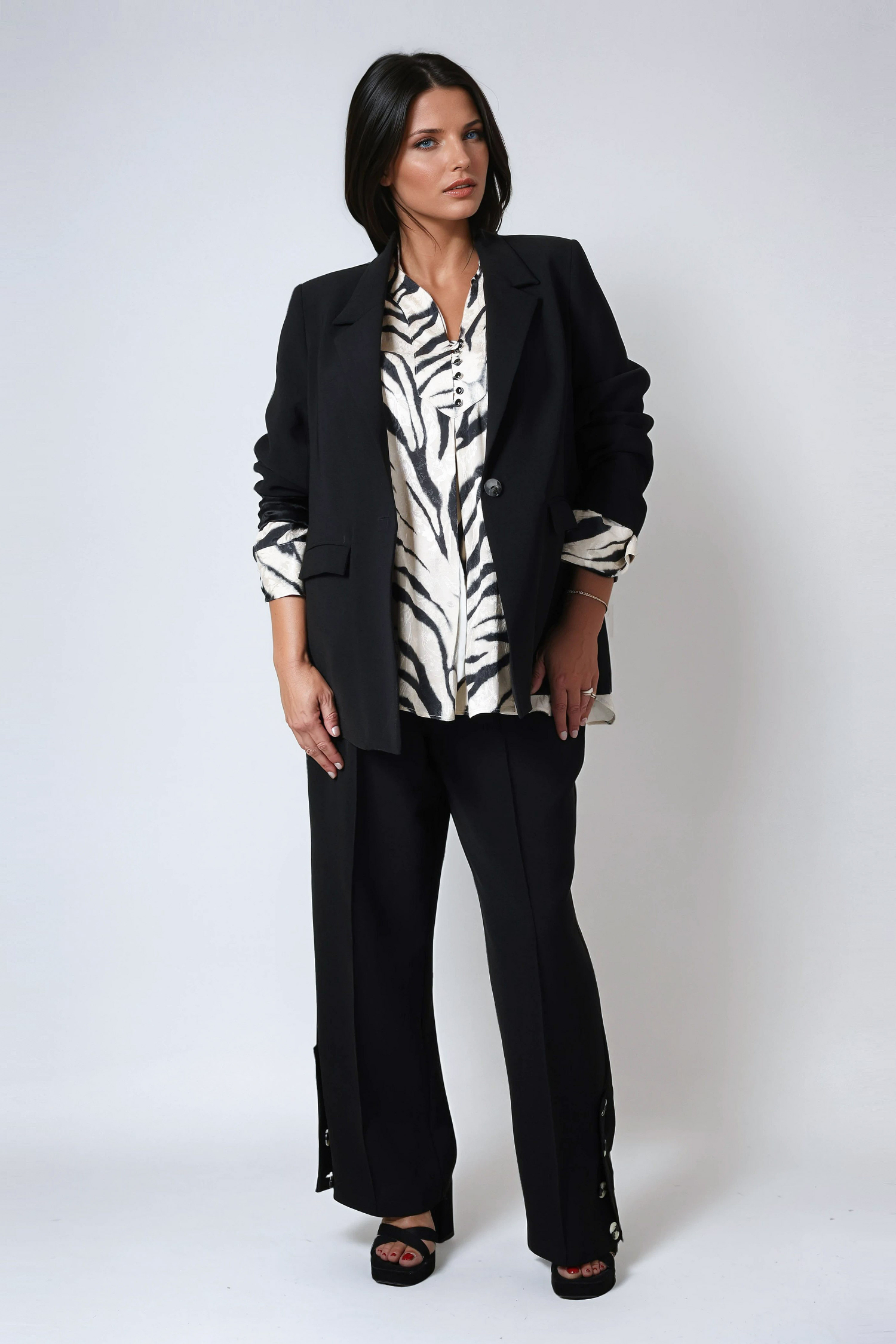 Veste tailleur unie fendue sur les côtés