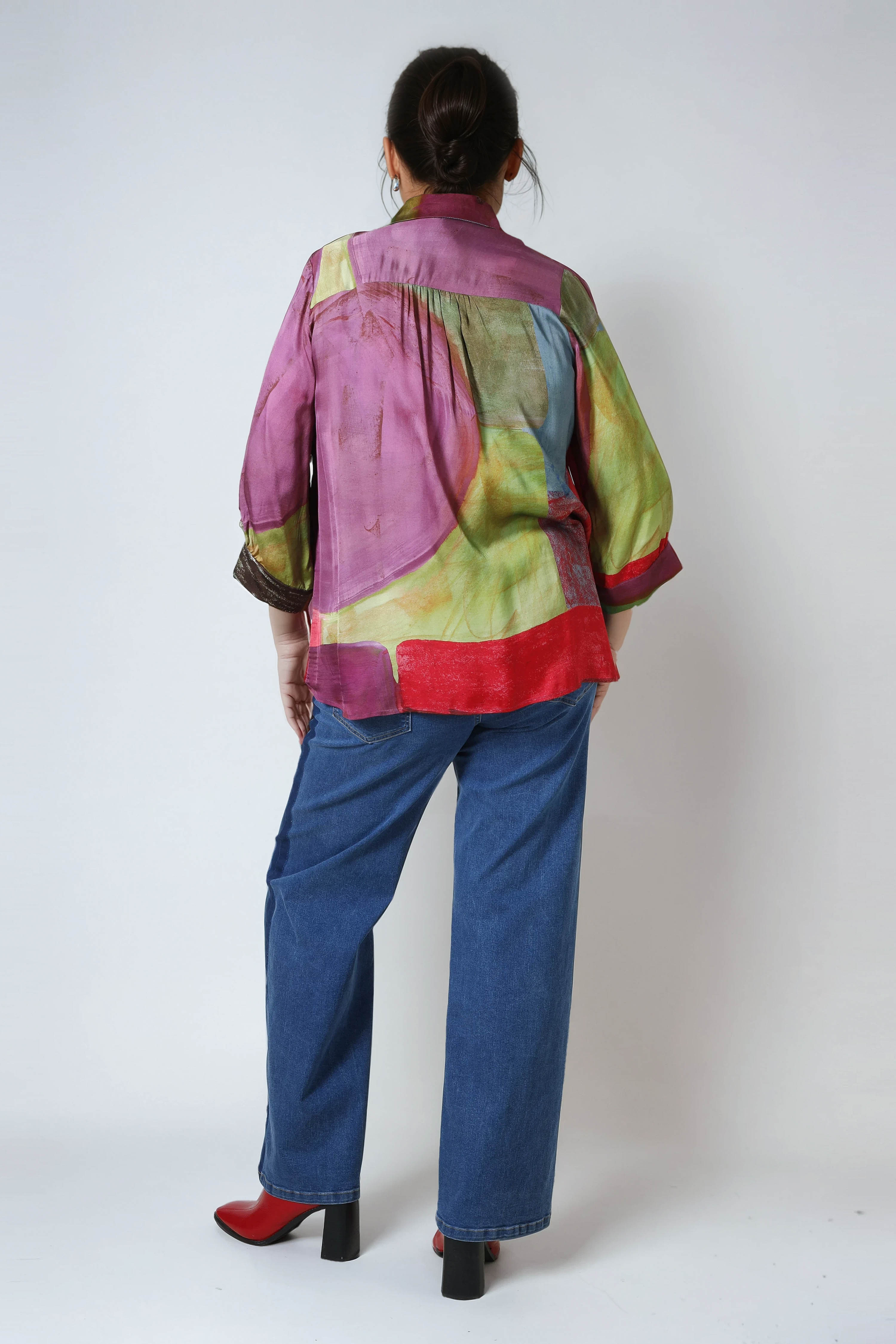 Blouse in gouache effect print