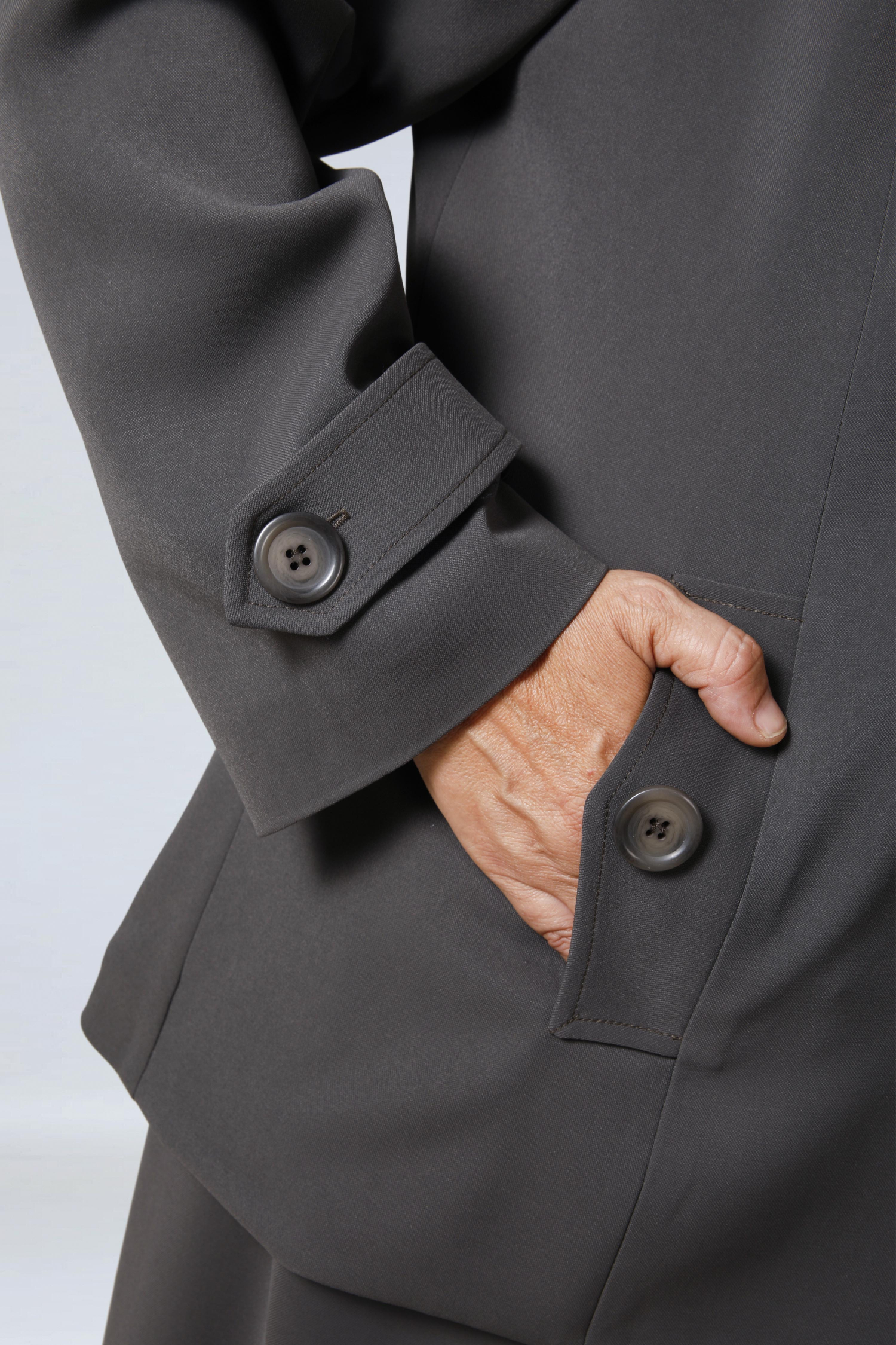 Veste fluide tissus stretch  et souple 
