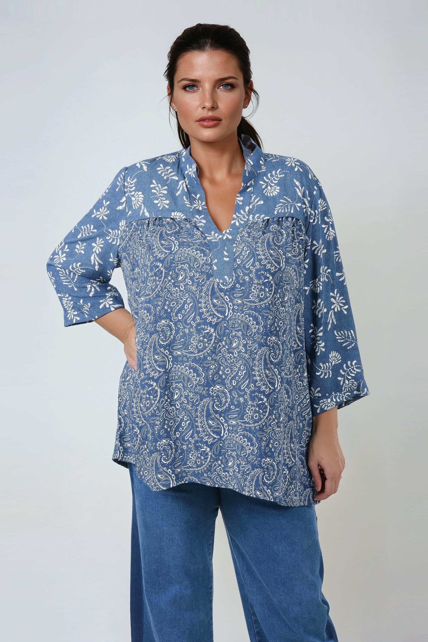Blouse en viscose imprimée graphique et structurée 