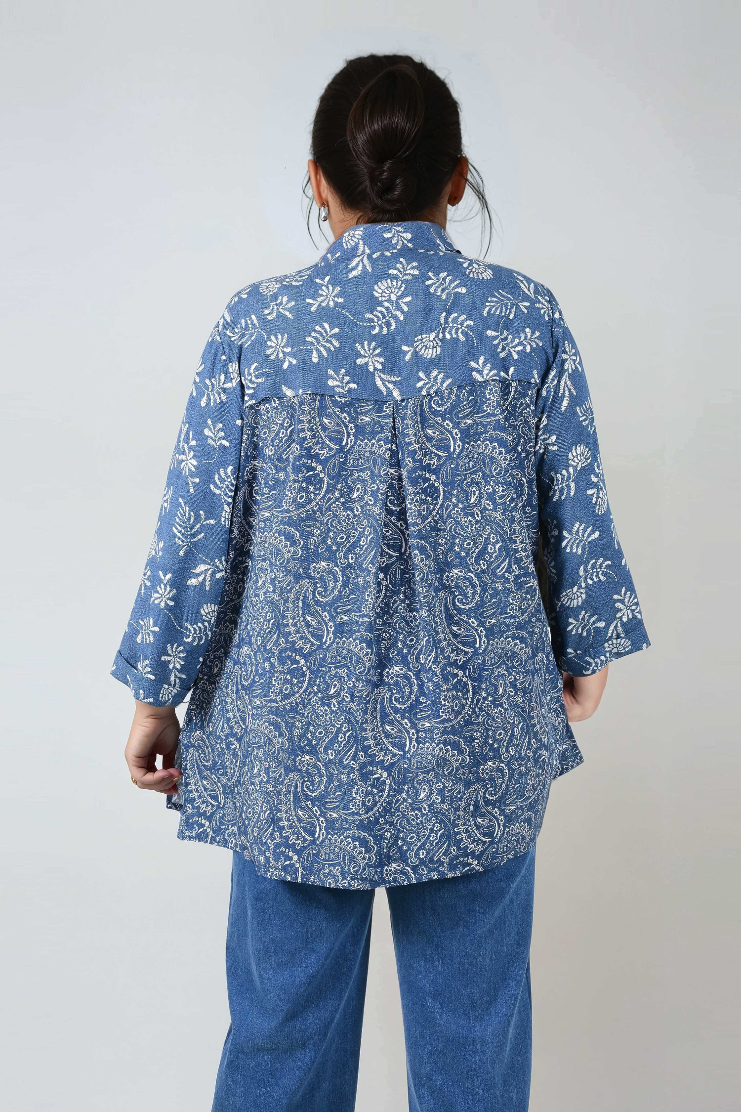 Blouse en viscose imprimée graphique et structurée 