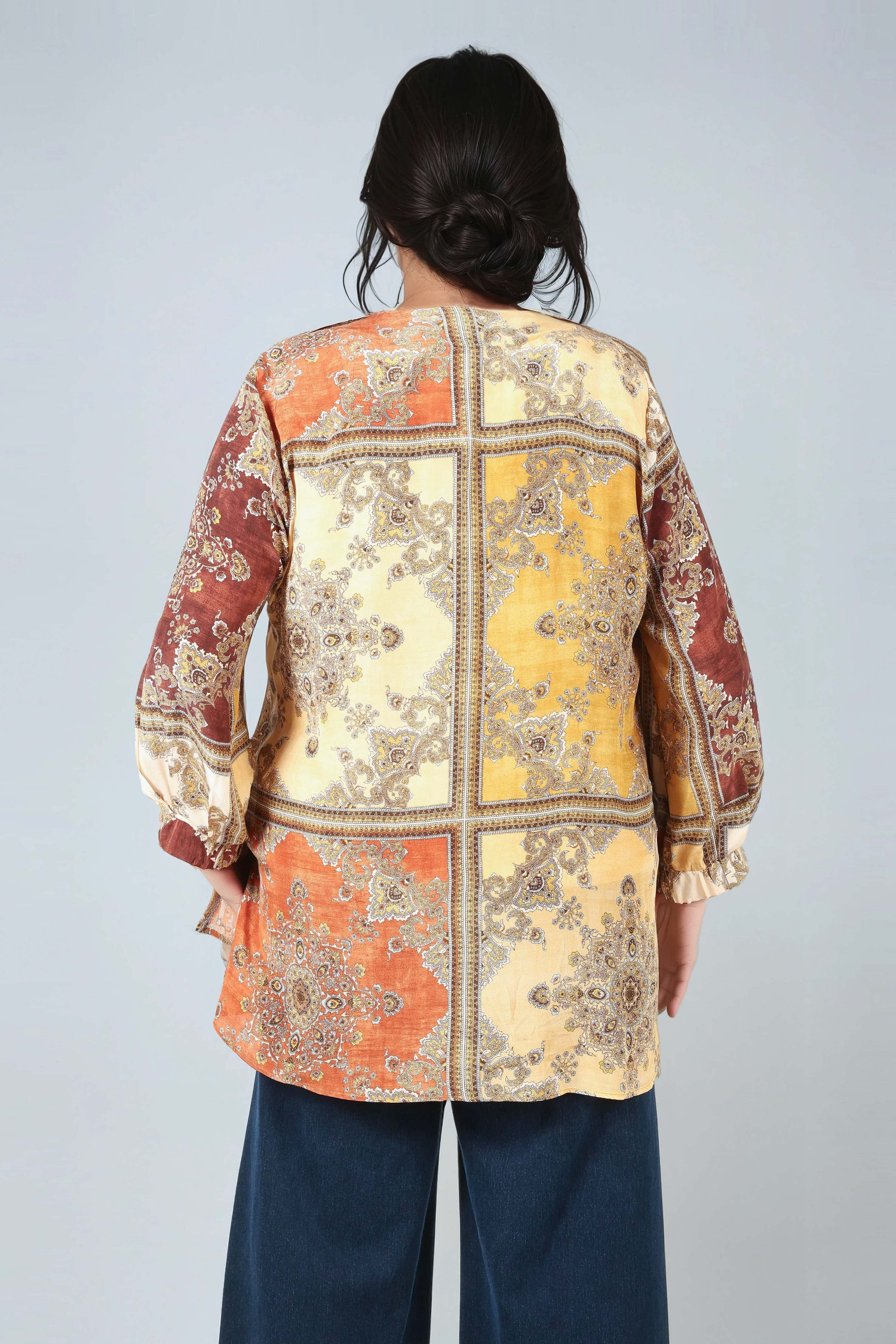 Ultra-fluid viscose tunic: Elegance and comfort for women in sienna sun color.