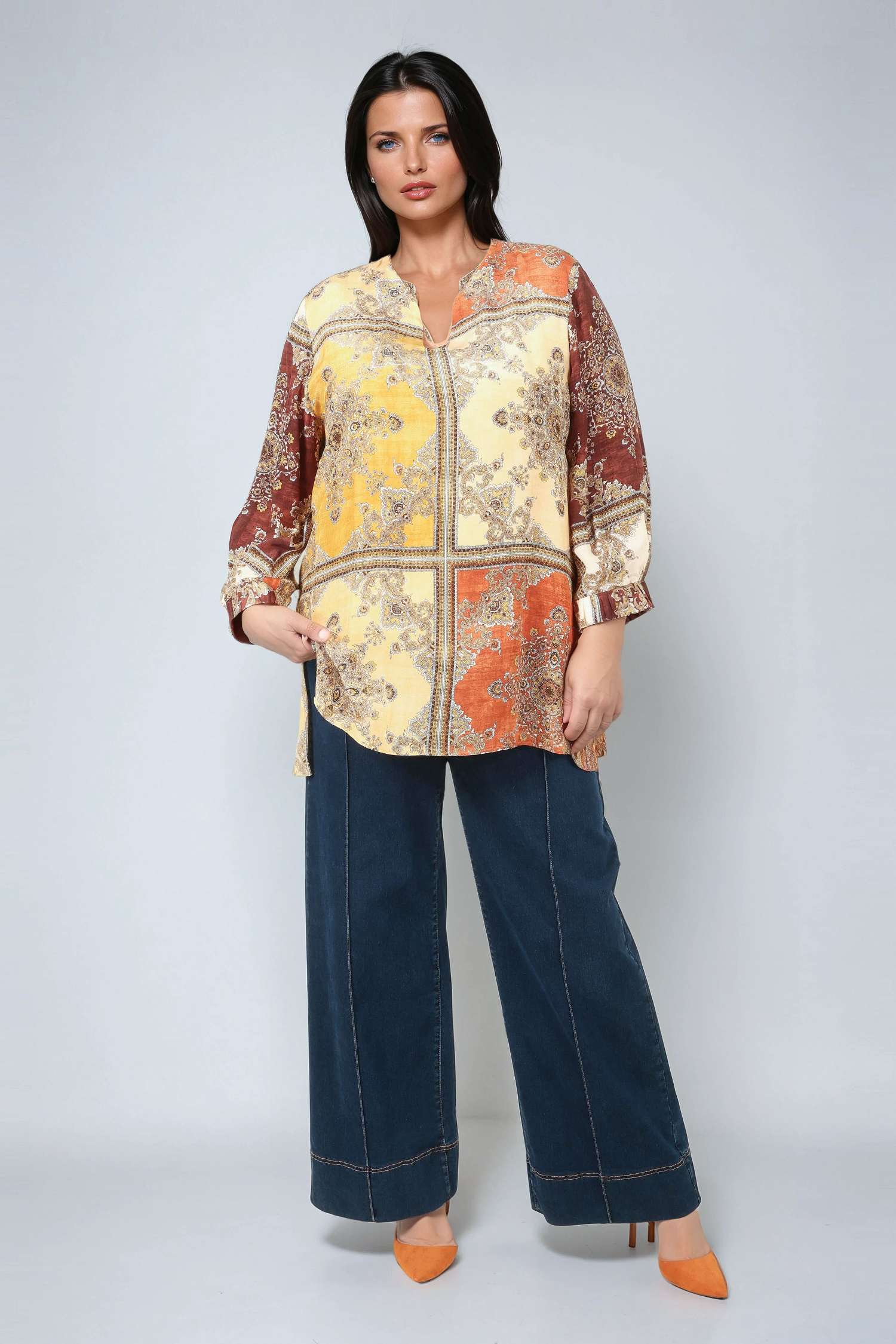 Ultra-fluid viscose tunic: Elegance and comfort for women in sienna sun color.