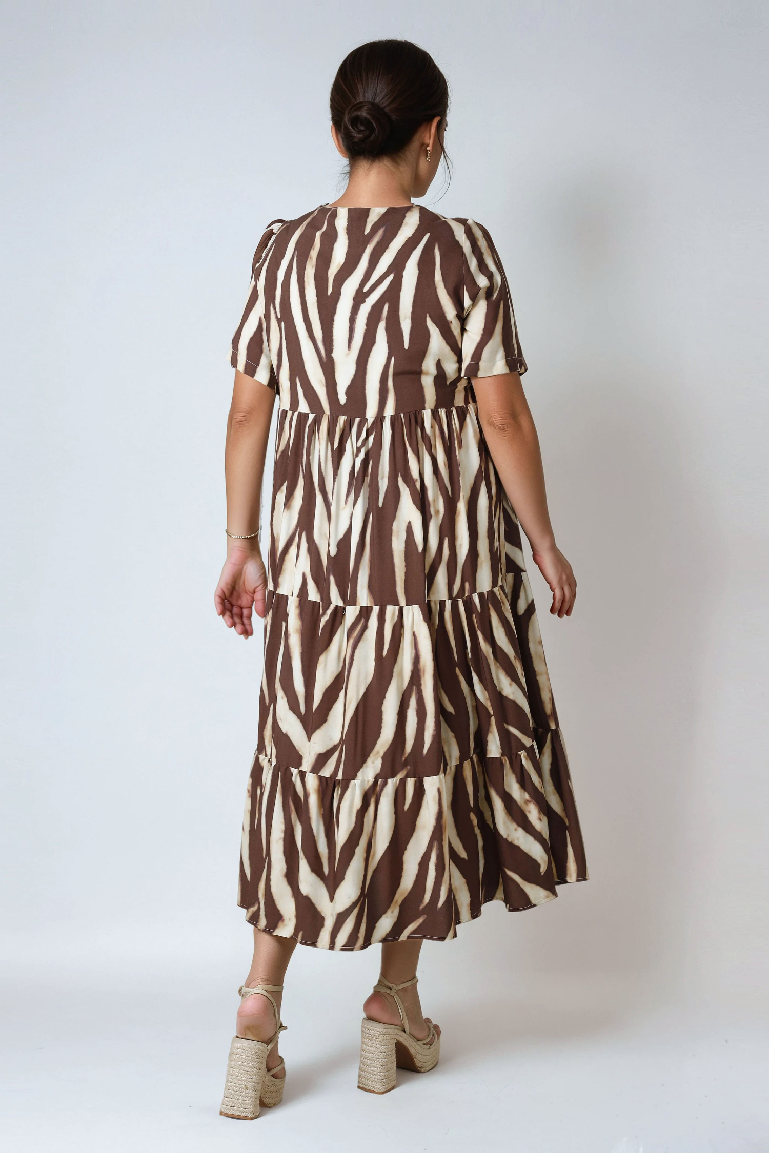 Long printed dress with a base