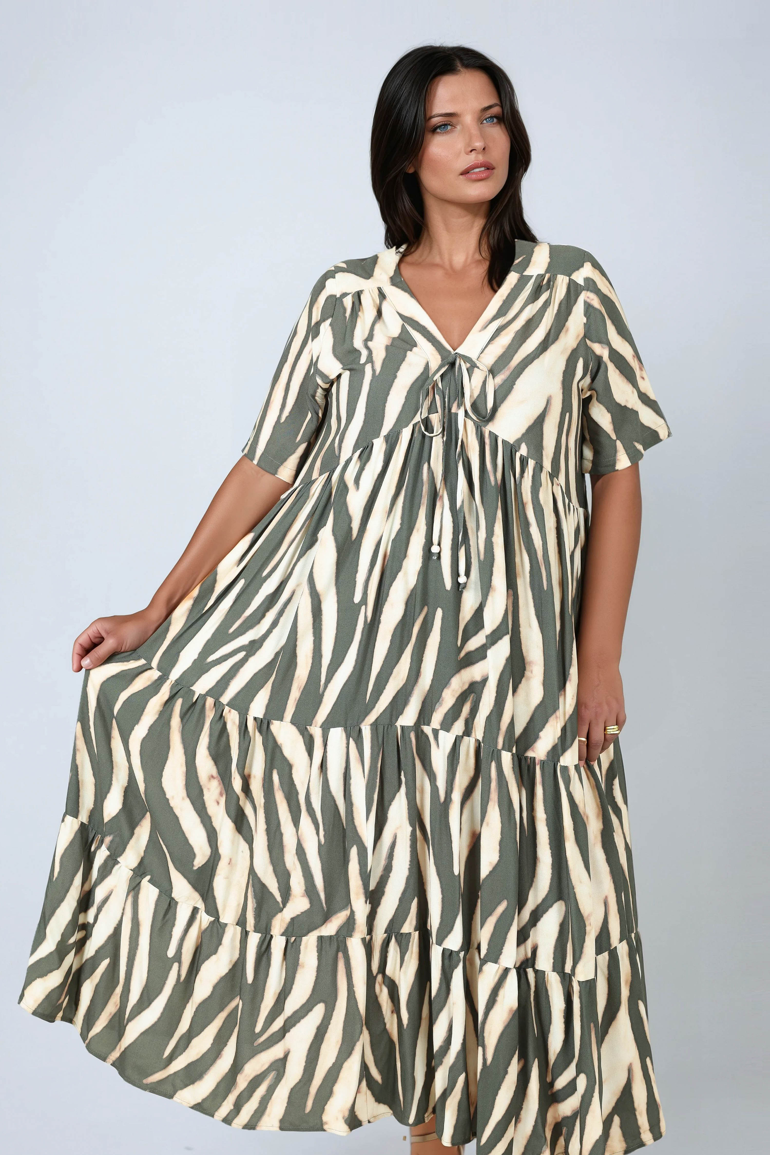 Long printed dress with a base