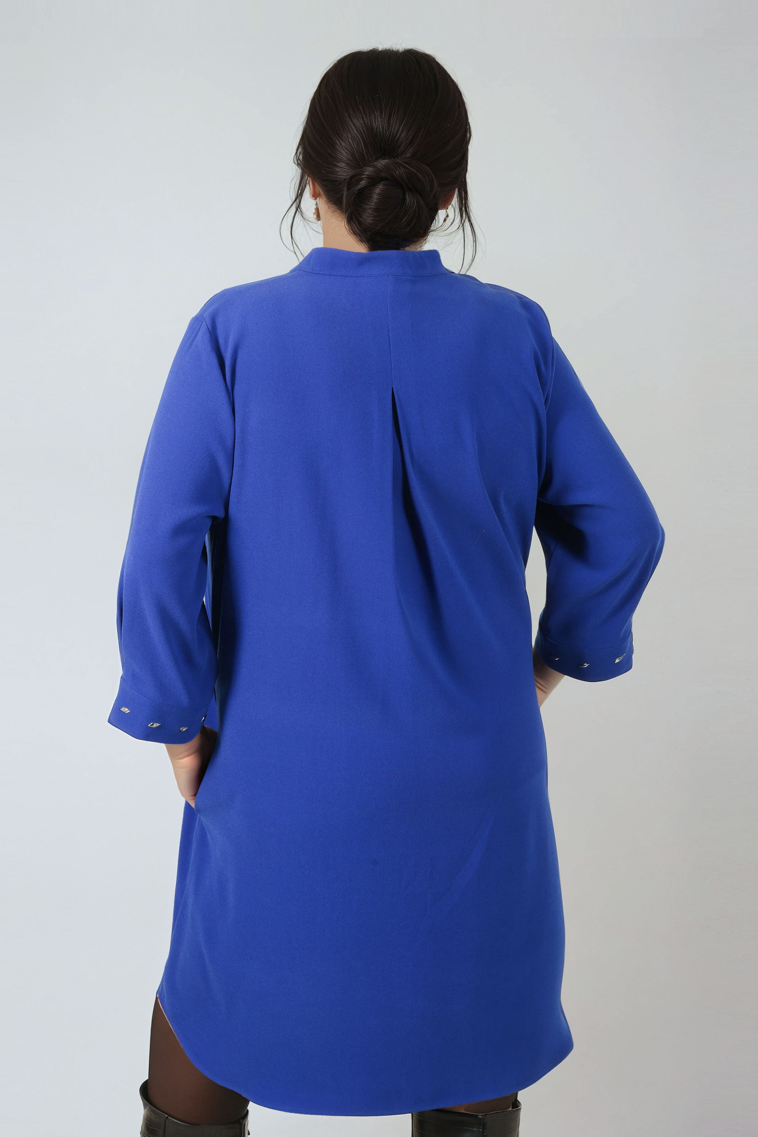 Plain straight dress with studded cuffs in high-end crepe 