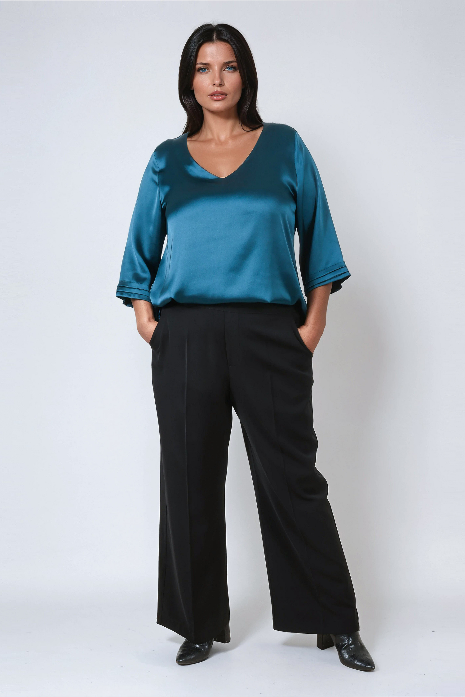 Plain tailored trousers with elasticated waist